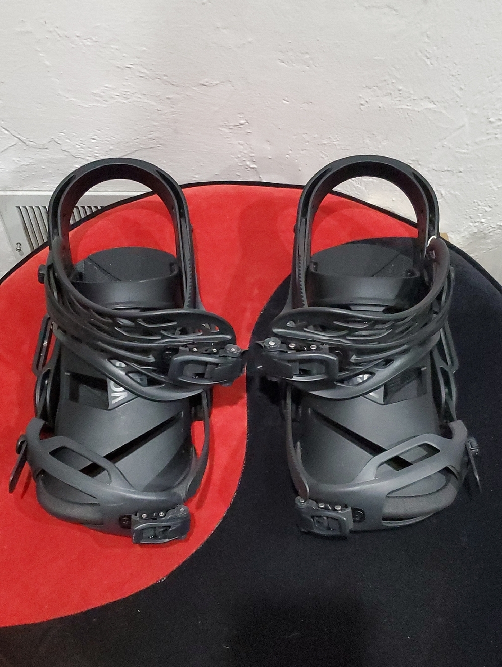 Burton Mission EST Flex Slider Snowboard Bindings in Black Size M/R